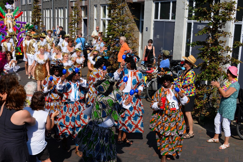 ../Images/Zomercarnaval Noordwijkerhout 036.jpg